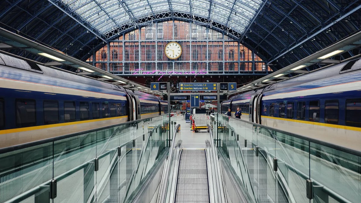 Eurostar Resumes Full Service Through Channel Tunnel, but Risk of Disruptions Remains