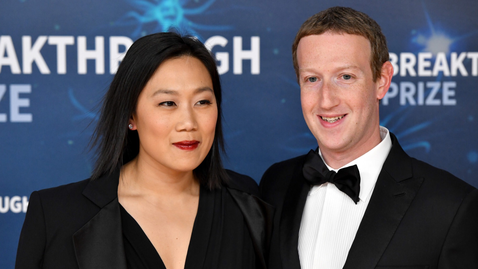 Online Security Regulation, Facebook And Other Major Social Networks Will Be Banned.