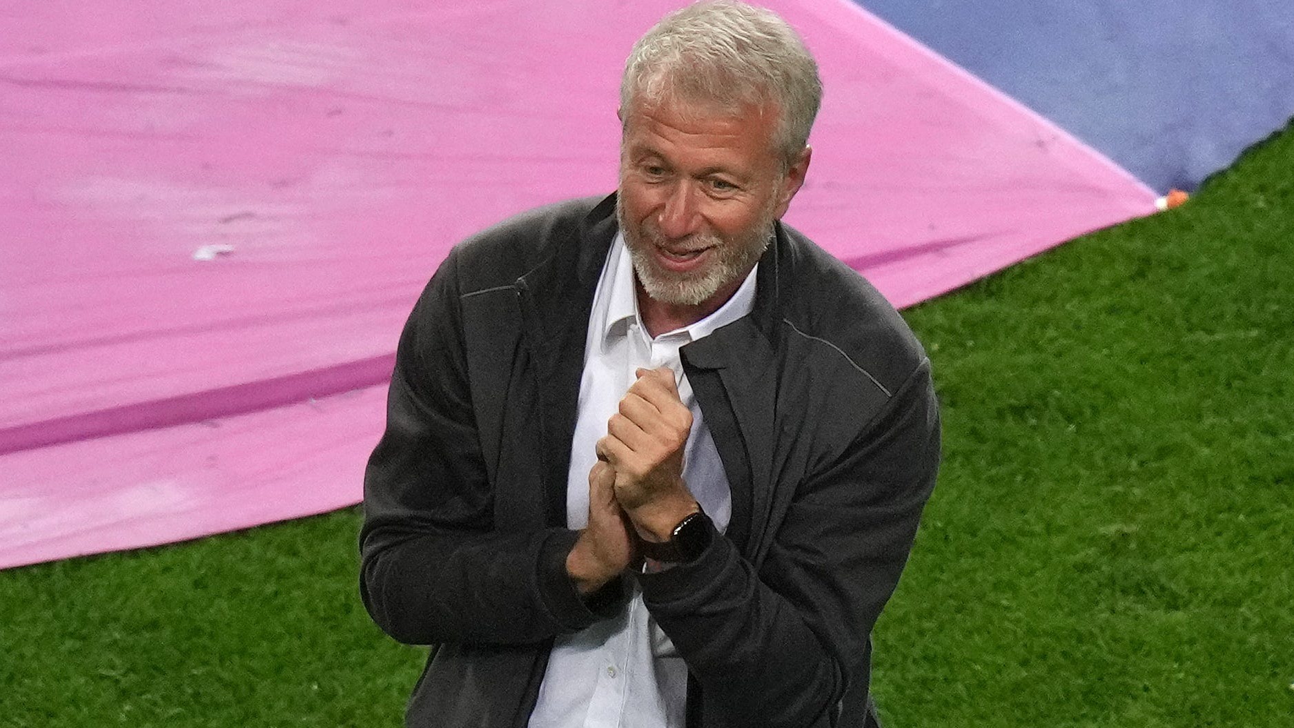 Chelsea FC owner Roman Abramovich has accepted an apology for Putin's accusations.