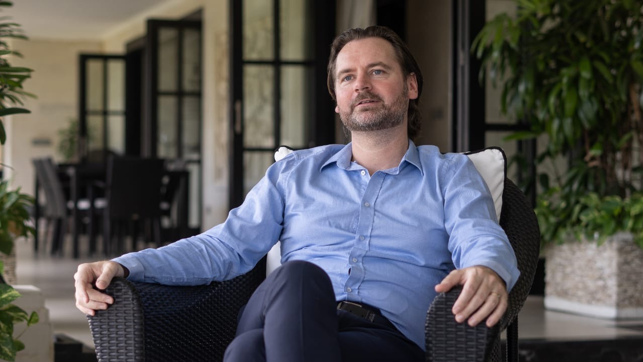 Jonathan Tjoa Algreen, an impact investor
who's been building businesses since the past two decades
