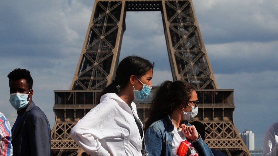 Holiday reservations in France increase after the rules change.