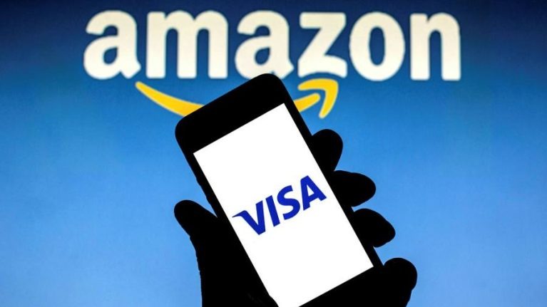 Amazon has suspended plans to block UK Visa credit cards during talks.
