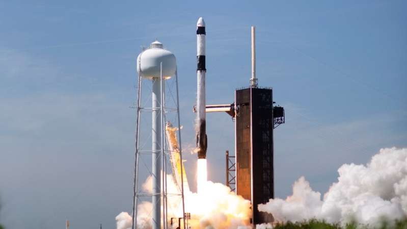 First all-private space explorer group arrives at International Space Station on a SpaceX rocket